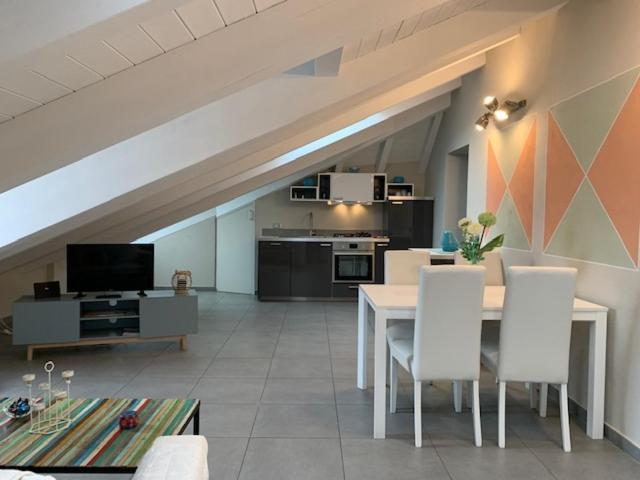 Mansarda Amore Apartment Cannobio Bagian luar foto
